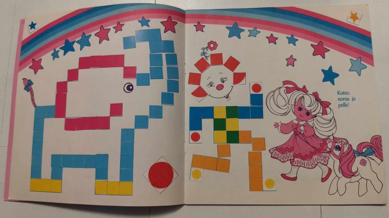 File:53 Finnish G1 Sticker Book Tarrakirja In the Circus Sirkuksessa Page 2 and 3 Photo Credit PipsaP.jpg