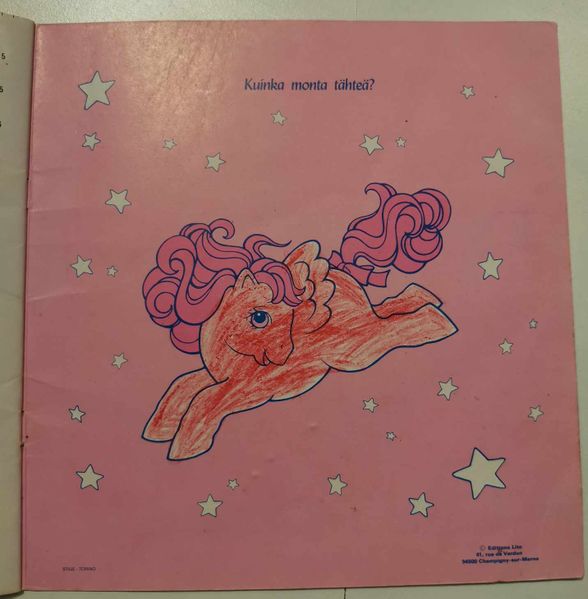 File:73 Finnish G1 Sticker Book Tarrakirja Above the Clouds Pilvien paalla Inside of the back Photo Credit PipsaP.jpg